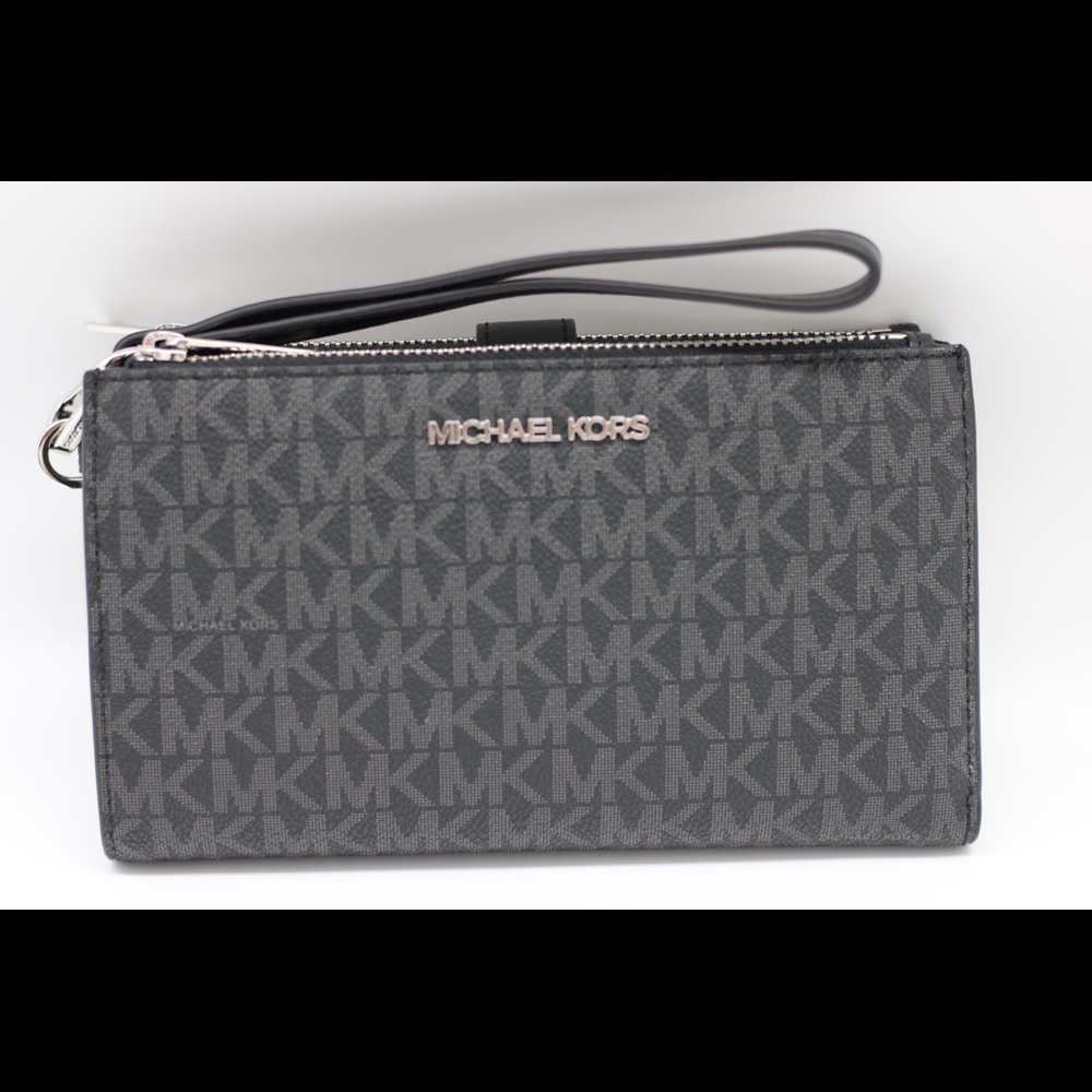 Michael Kors Double Zip Wrst Hand wallet